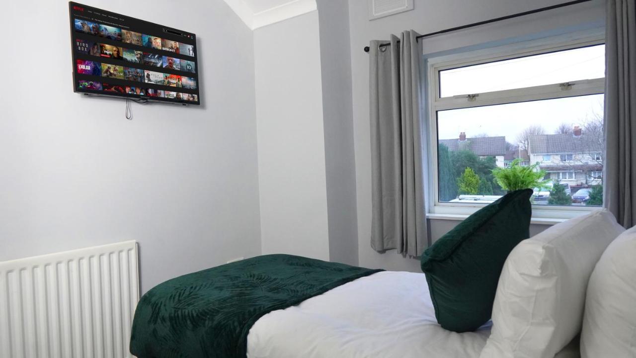 Portobello House - Four Bedroom House Perfect For Contractors - Sleeps 6 - Free Parking Wolverhampton Exterior foto