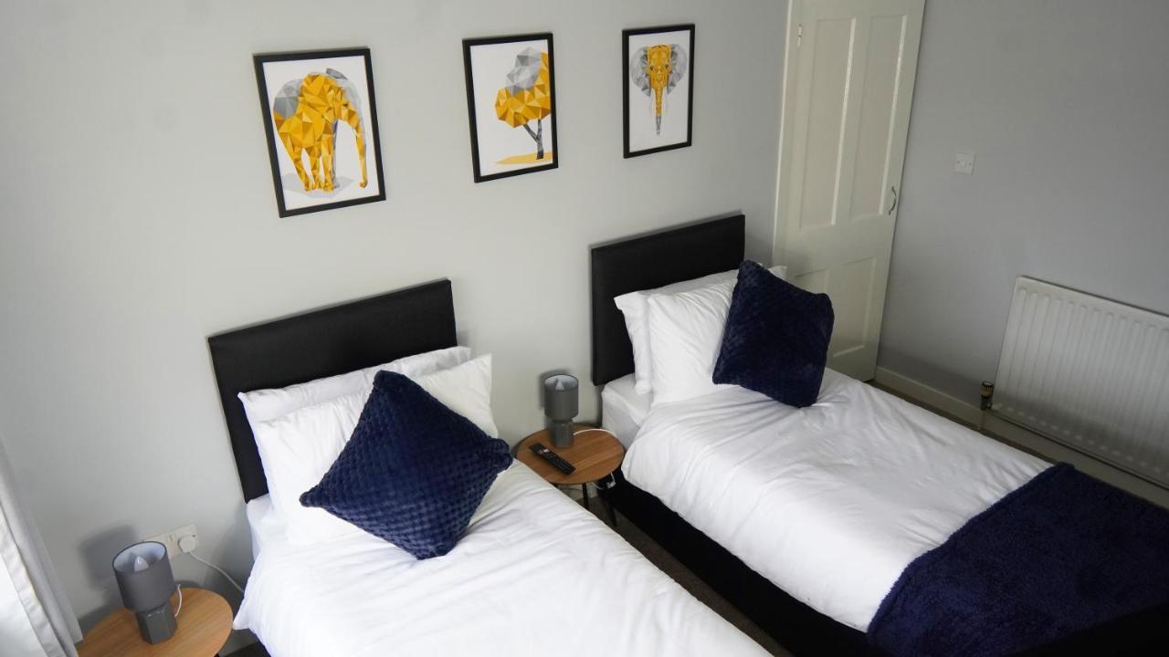Portobello House - Four Bedroom House Perfect For Contractors - Sleeps 6 - Free Parking Wolverhampton Exterior foto
