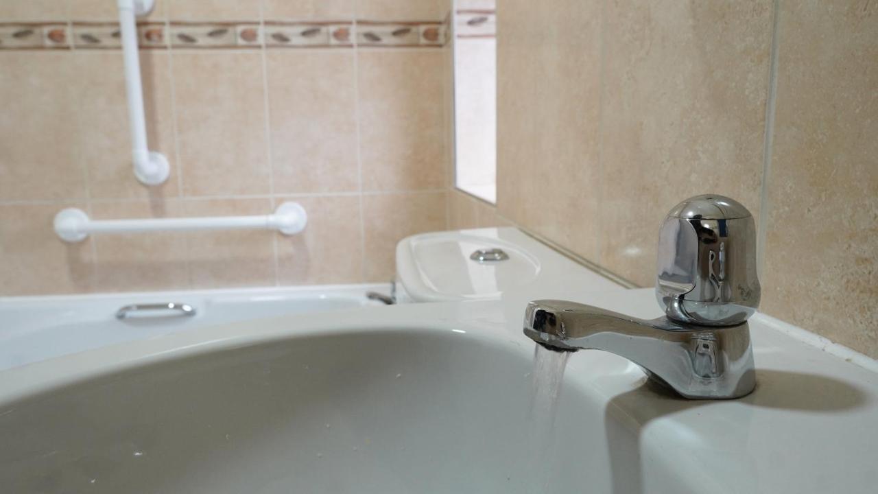 Portobello House - Four Bedroom House Perfect For Contractors - Sleeps 6 - Free Parking Wolverhampton Exterior foto