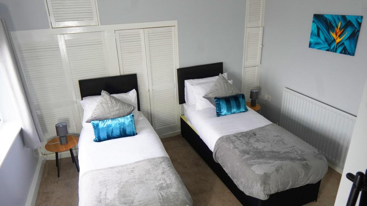 Portobello House - Four Bedroom House Perfect For Contractors - Sleeps 6 - Free Parking Wolverhampton Exterior foto