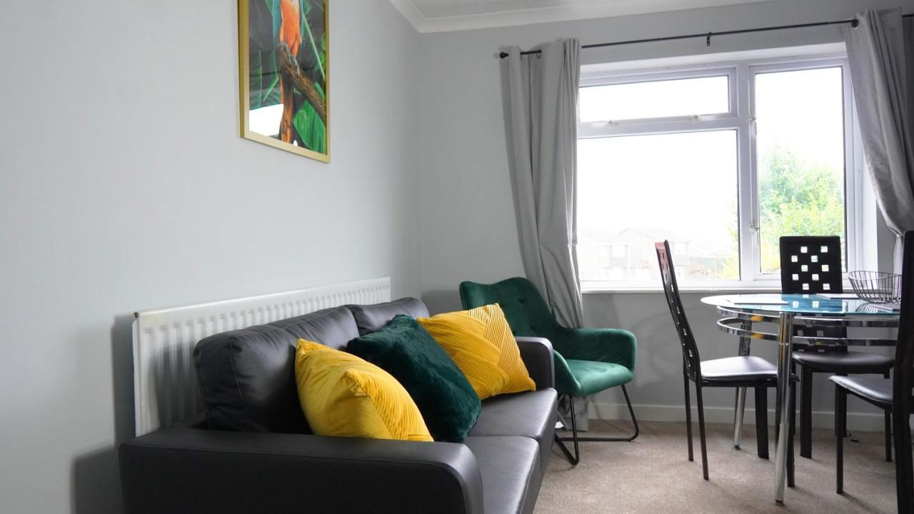 Portobello House - Four Bedroom House Perfect For Contractors - Sleeps 6 - Free Parking Wolverhampton Exterior foto
